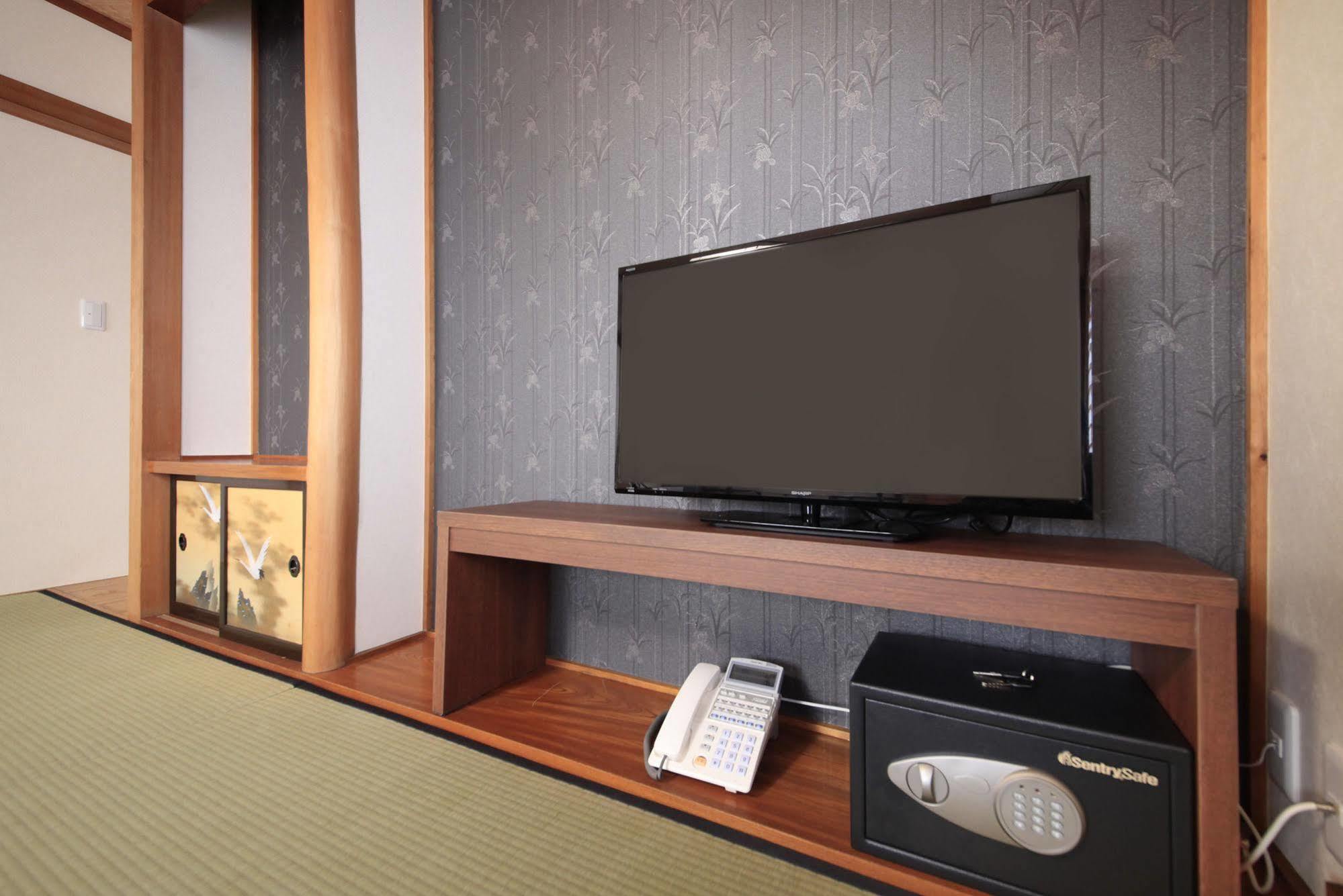 Hotel Togariishi Тино Экстерьер фото